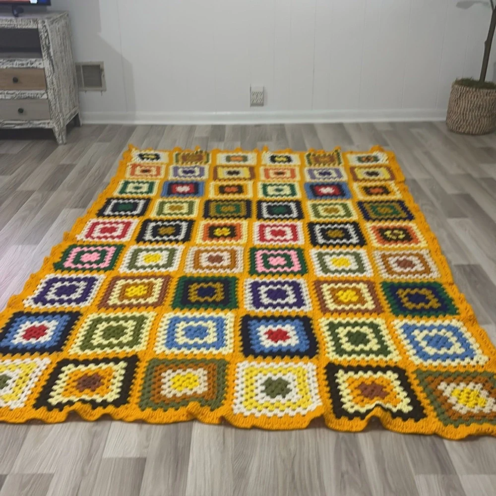 Vintage‎ Colorful Crochet Granny Square Blanket